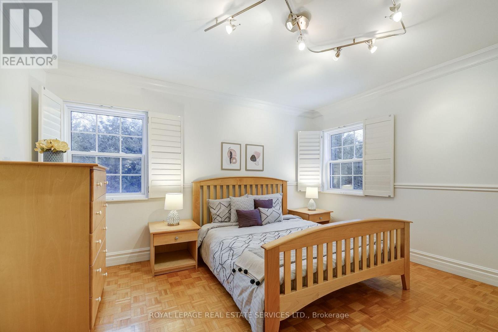 141 Digby Road, Oakville, ON - Indoor Photo Showing Bedroom