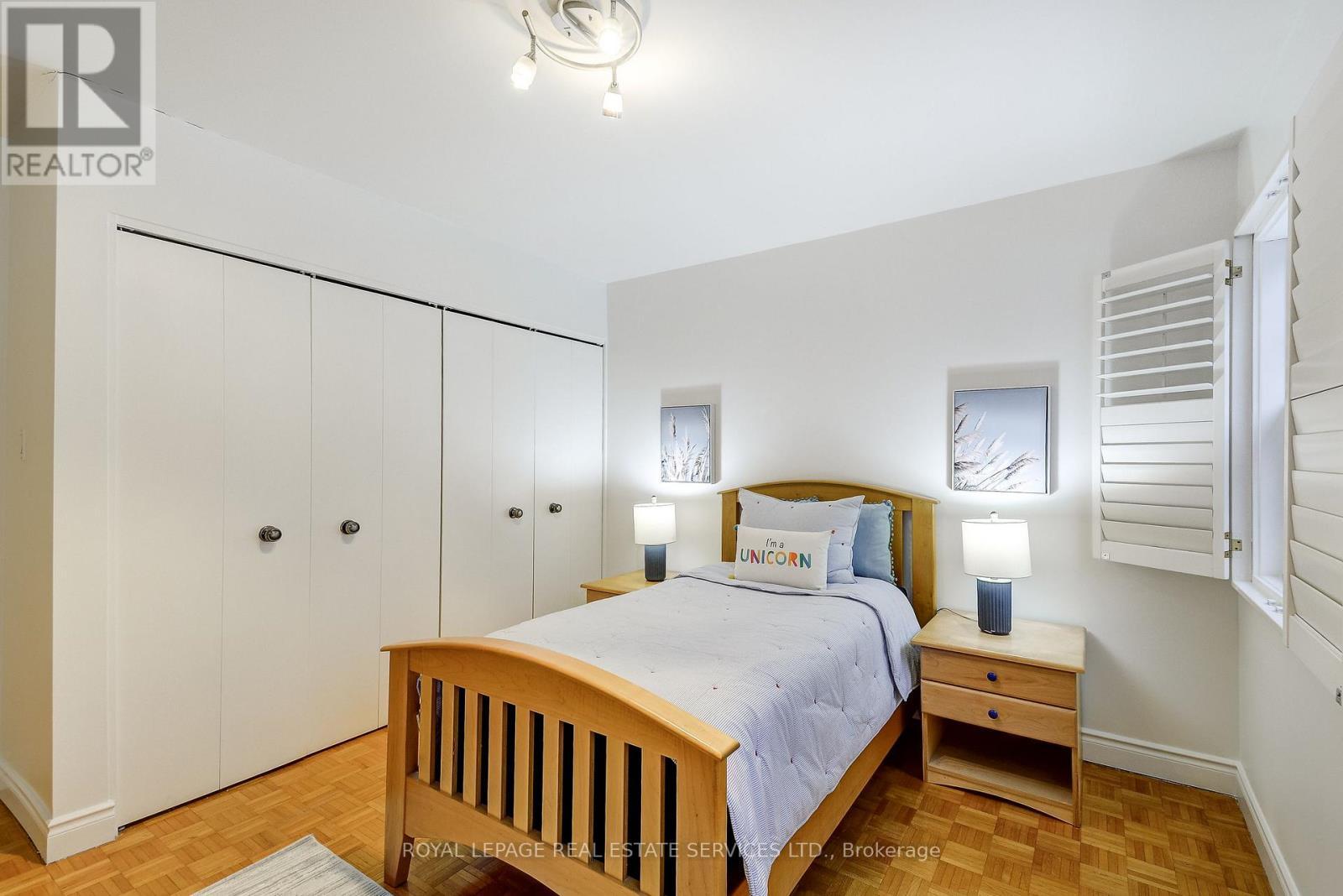 141 Digby Road, Oakville, ON - Indoor Photo Showing Bedroom