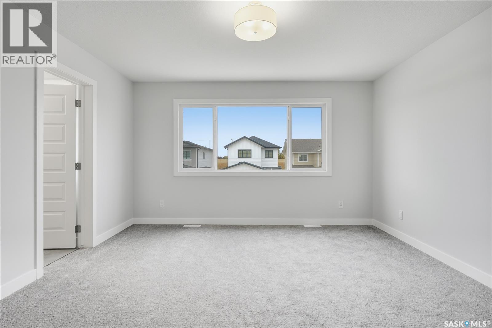 5545 Kennett Square, Regina, SK - Indoor Photo Showing Other Room