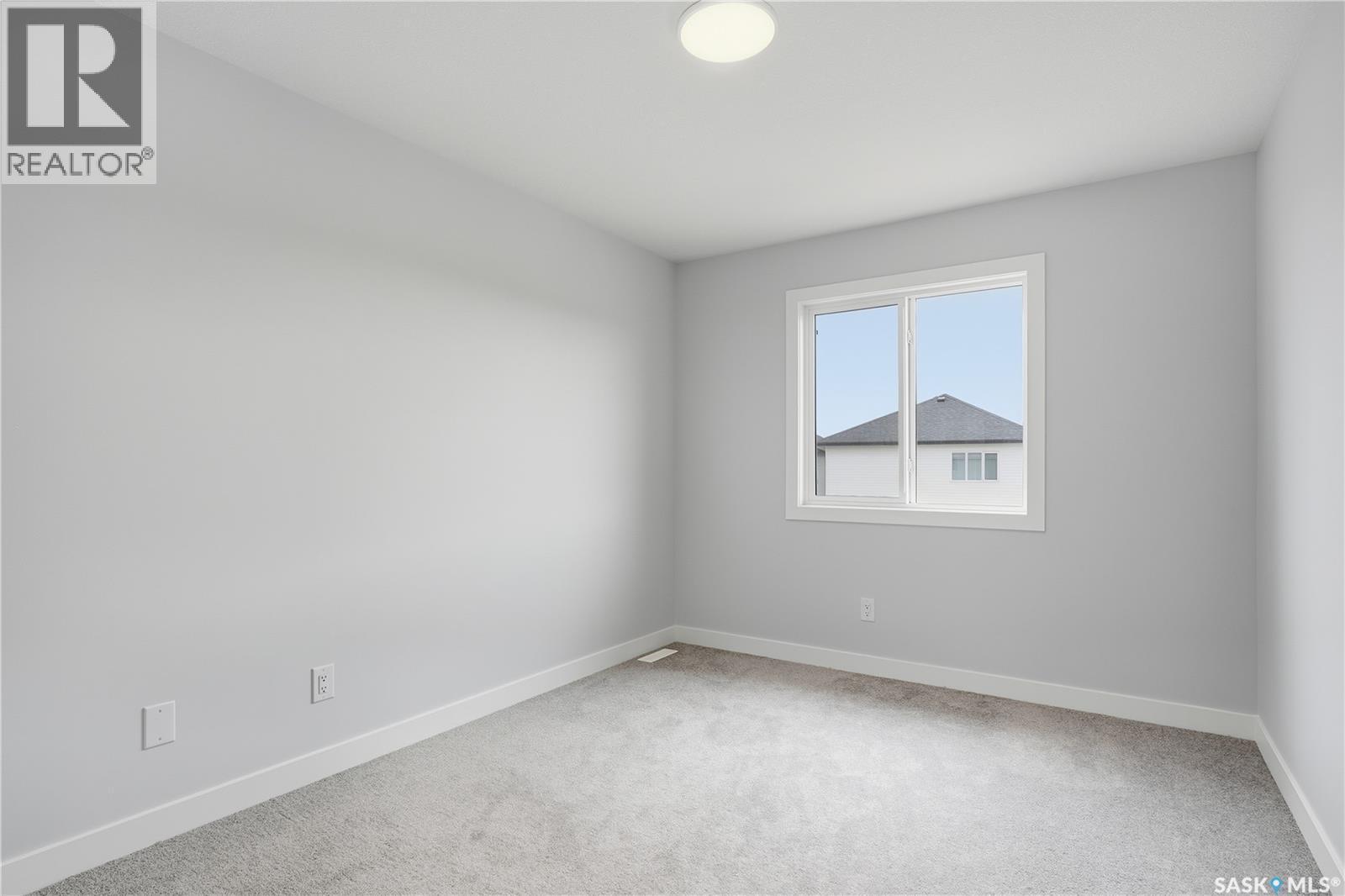 5545 Kennett Square, Regina, SK - Indoor Photo Showing Other Room