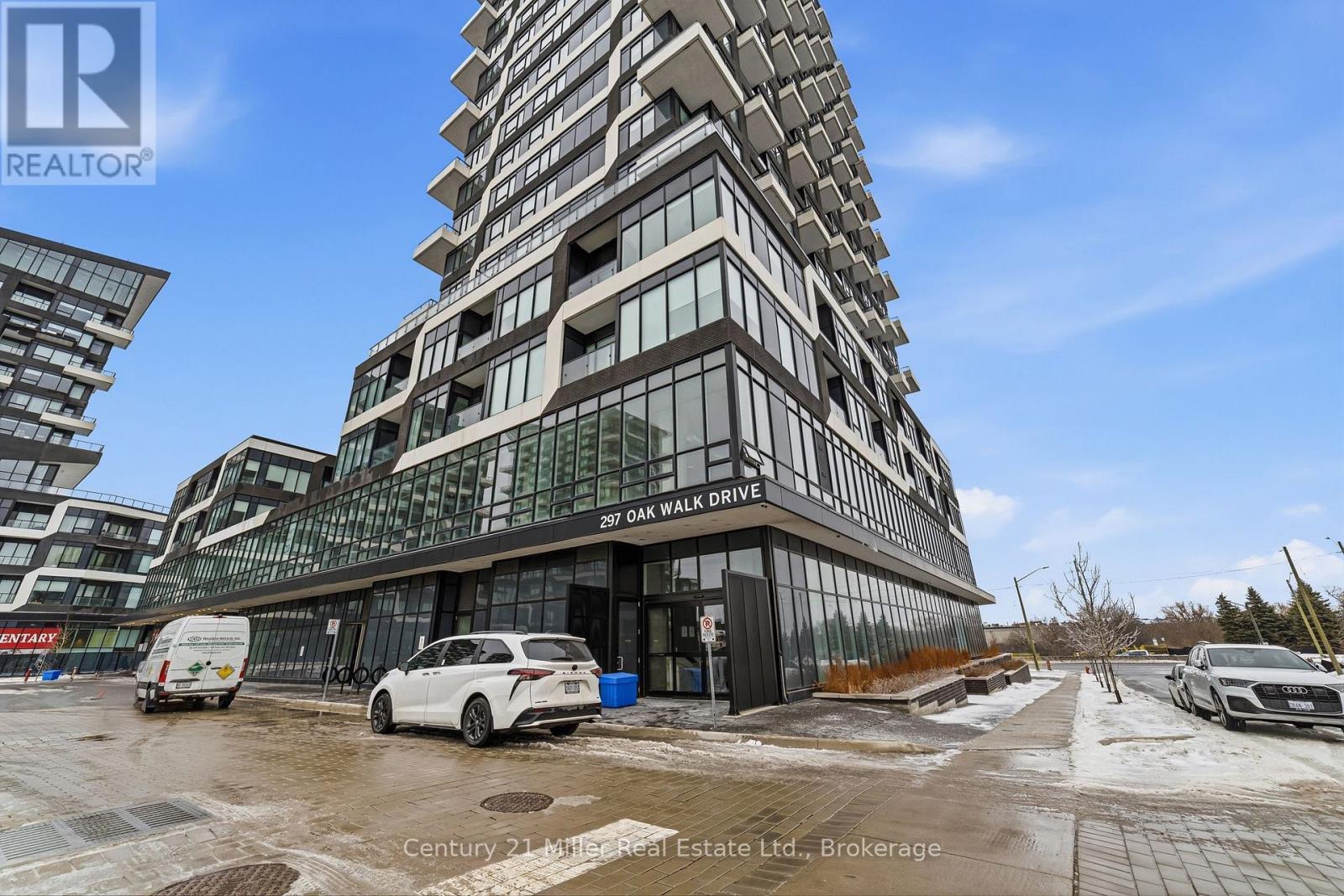 320 - 297 Oak Walk Drive, Oakville (Ro River Oaks), ON - Outdoor