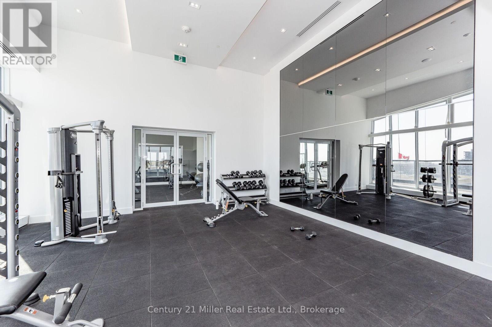 320 - 297 Oak Walk Drive, Oakville (Ro River Oaks), ON - Indoor Photo Showing Gym Room