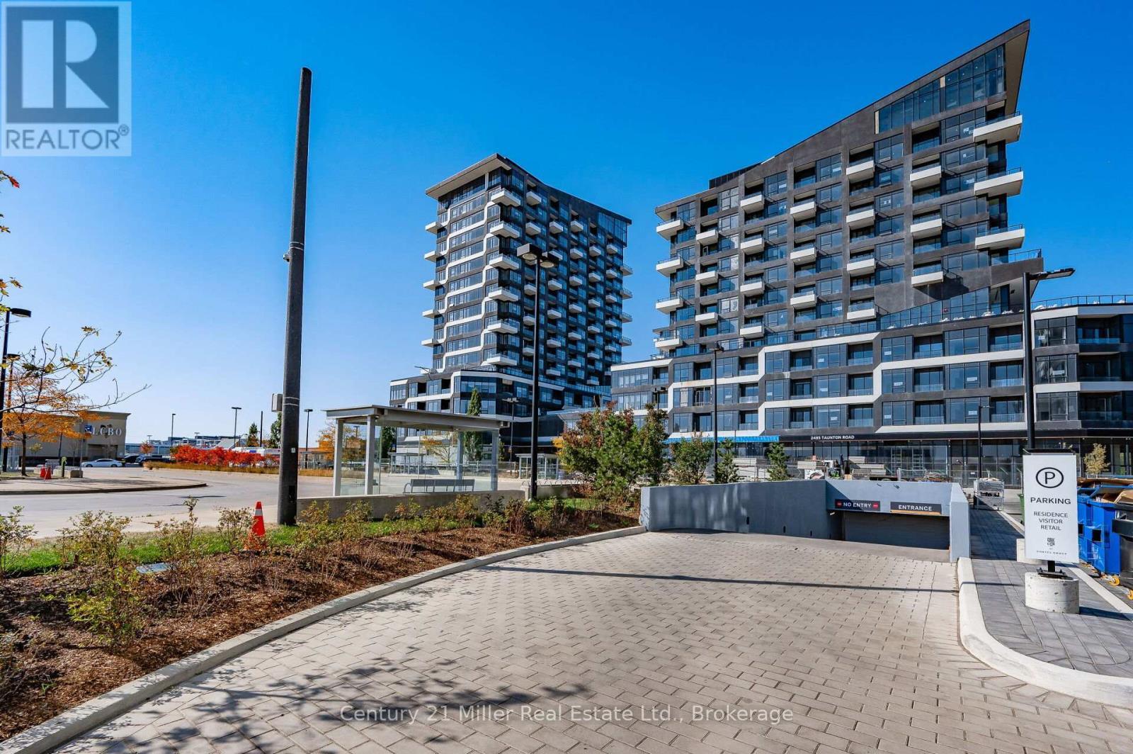 320 - 297 Oak Walk Drive, Oakville (Ro River Oaks), ON - Outdoor With Facade