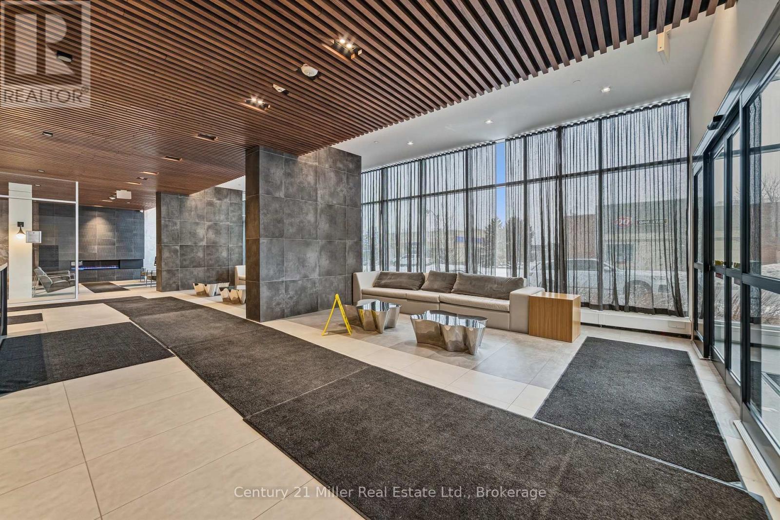 320 - 297 Oak Walk Drive, Oakville (Ro River Oaks), ON - Outdoor With Exterior