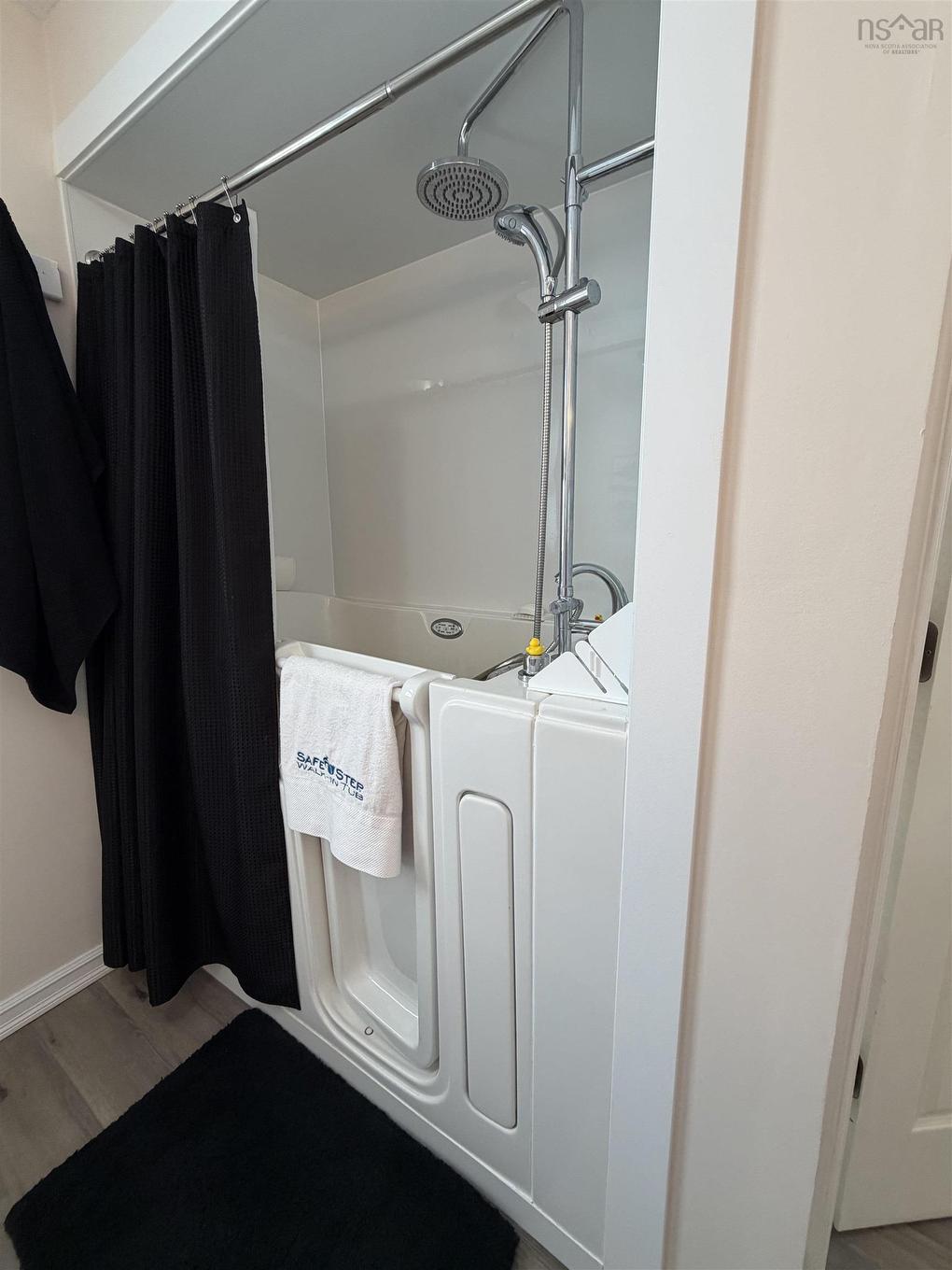 24585 Highway 7, Beaver Harbour, NS