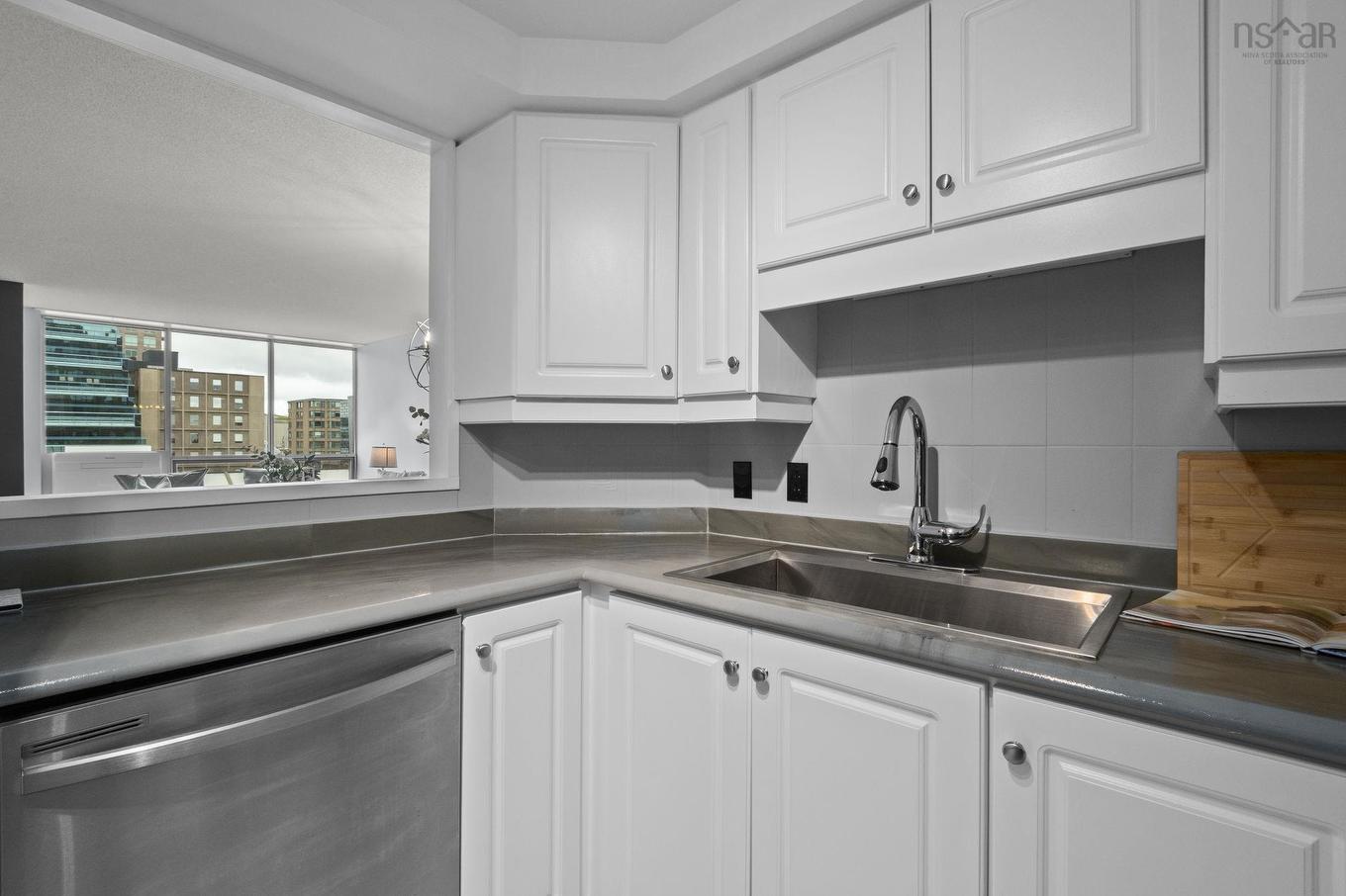 702 1465 Brenton Street, Halifax, NS