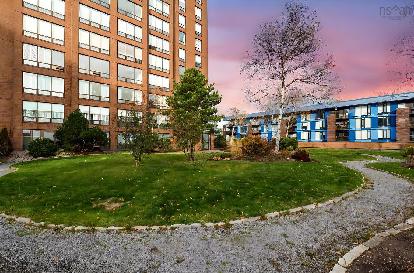 702 1465 Brenton Street, Halifax, NS