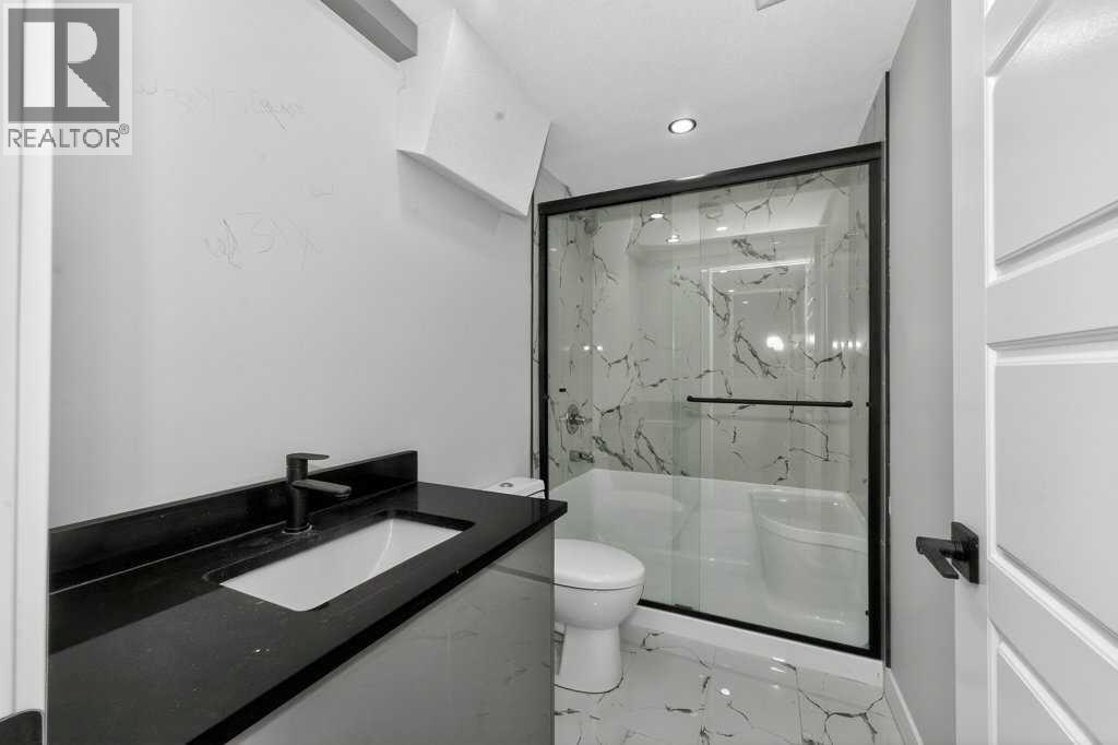 268 Cornerbrook Road Ne, Calgary, AB - Indoor Photo Showing Bathroom