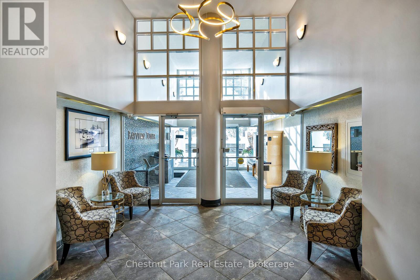 Front lobby & waiting area in the Tower - 1001 - 24 Ramblings Way, Collingwood, ON - Indoor Photo Showing Other Room