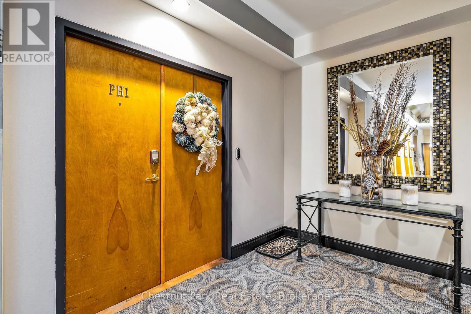 PH 1 - Unit 1001 front entrance - 1001 - 24 Ramblings Way, Collingwood, ON - Indoor