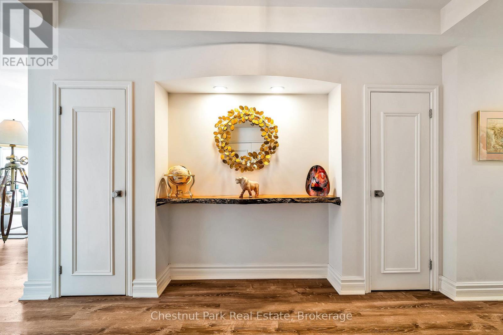 Front foyer entrance - 1001 - 24 Ramblings Way, Collingwood, ON - Indoor Photo Showing Other Room