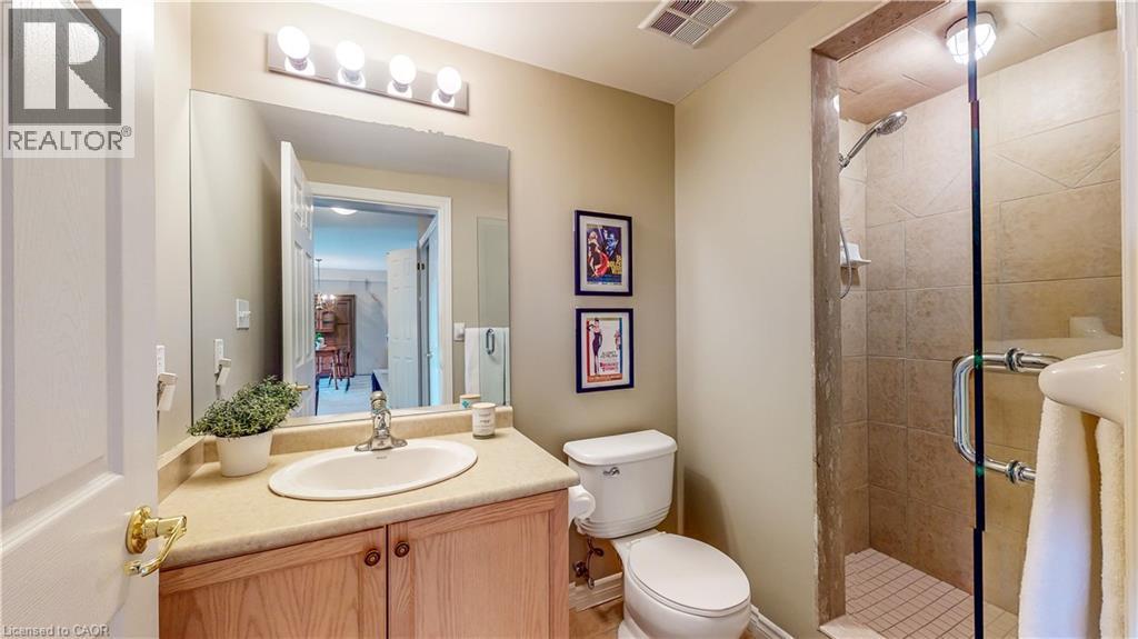 908 Mohawk Road E Unit# 308, Hamilton, ON - Indoor Photo Showing Bathroom