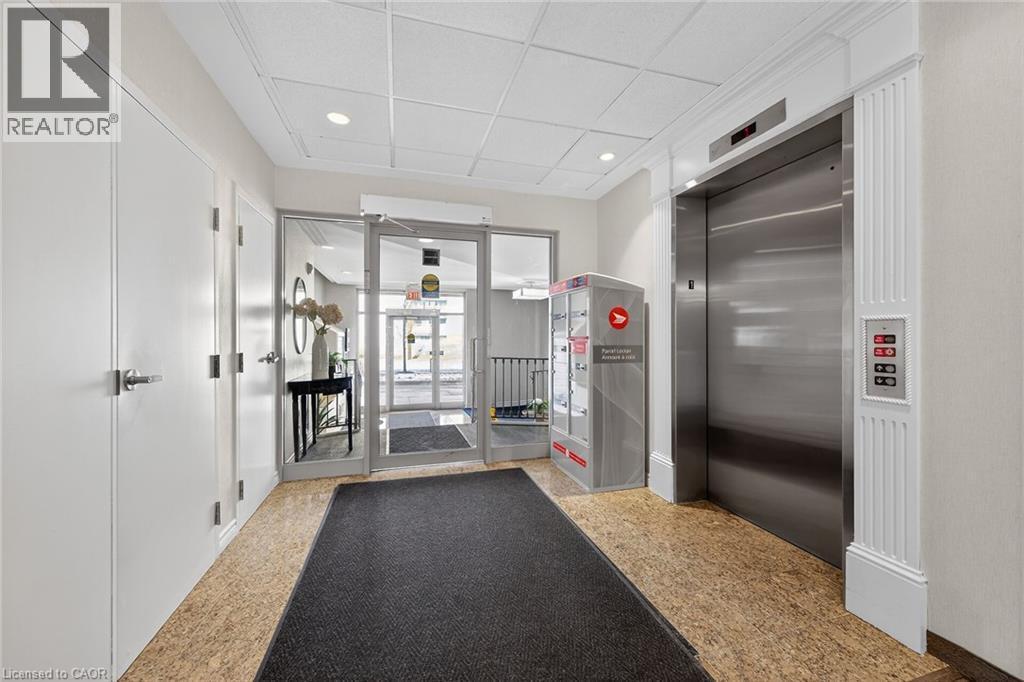 908 Mohawk Road E Unit# 308, Hamilton, ON - Indoor Photo Showing Other Room