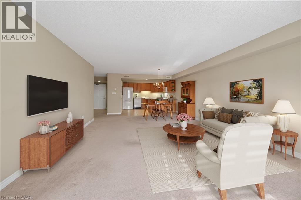 908 Mohawk Road E Unit# 308, Hamilton, ON - Indoor Photo Showing Living Room