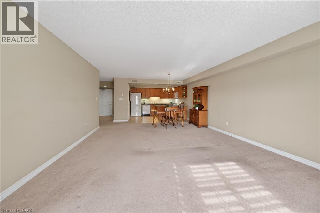 908 Mohawk Road E Unit# 308, Hamilton, ON - Indoor Photo Showing Other Room