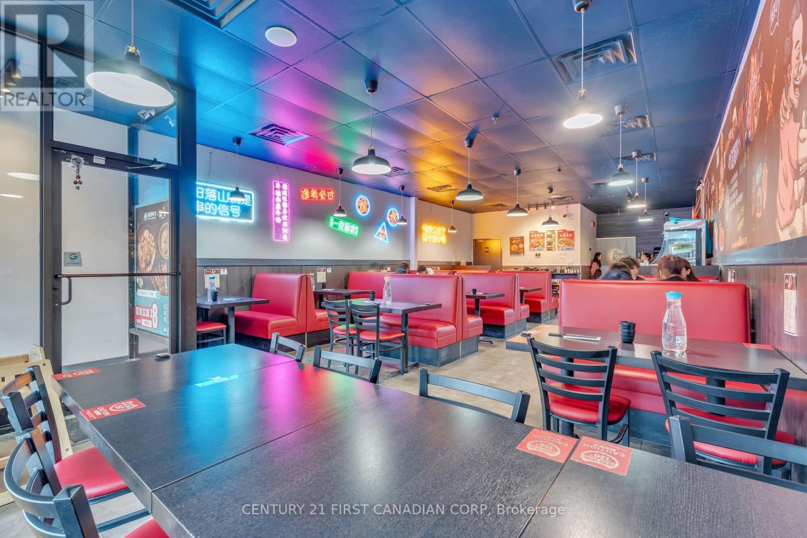 #4C - 611 Wonderland Road N, London North (North N), ON