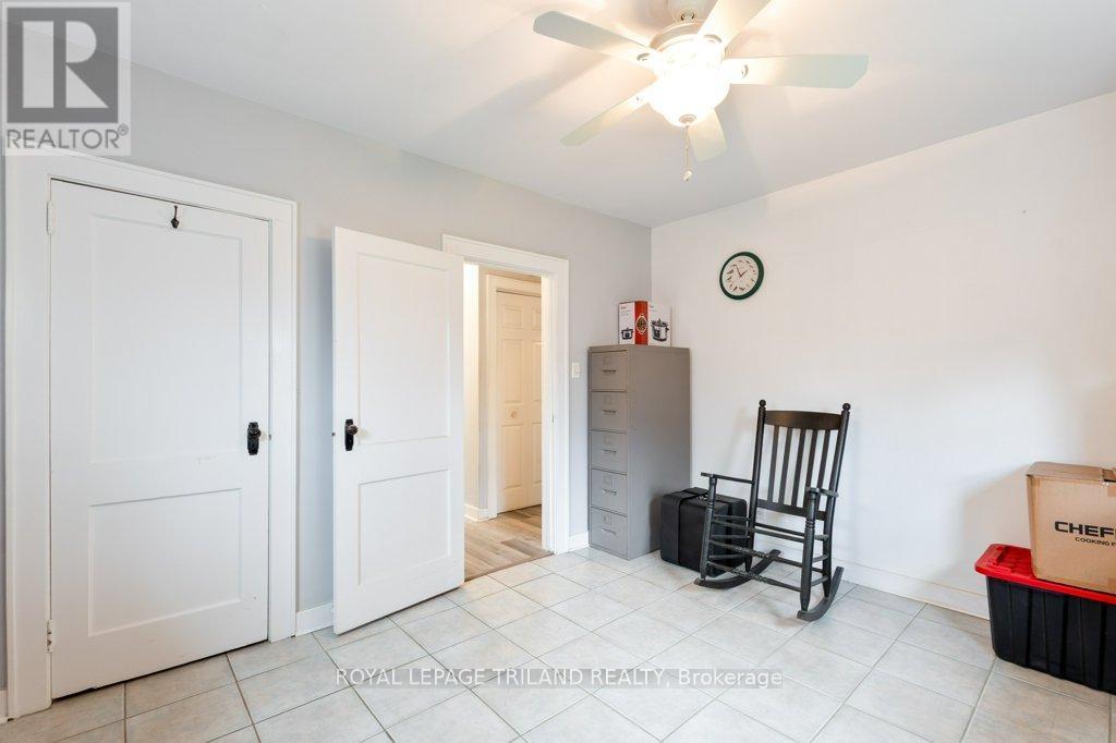 40 St George Street, St. Thomas, ON - Indoor Photo Showing Other Room