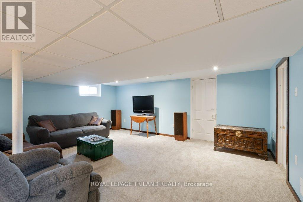 40 St George Street, St. Thomas, ON - Indoor Photo Showing Basement