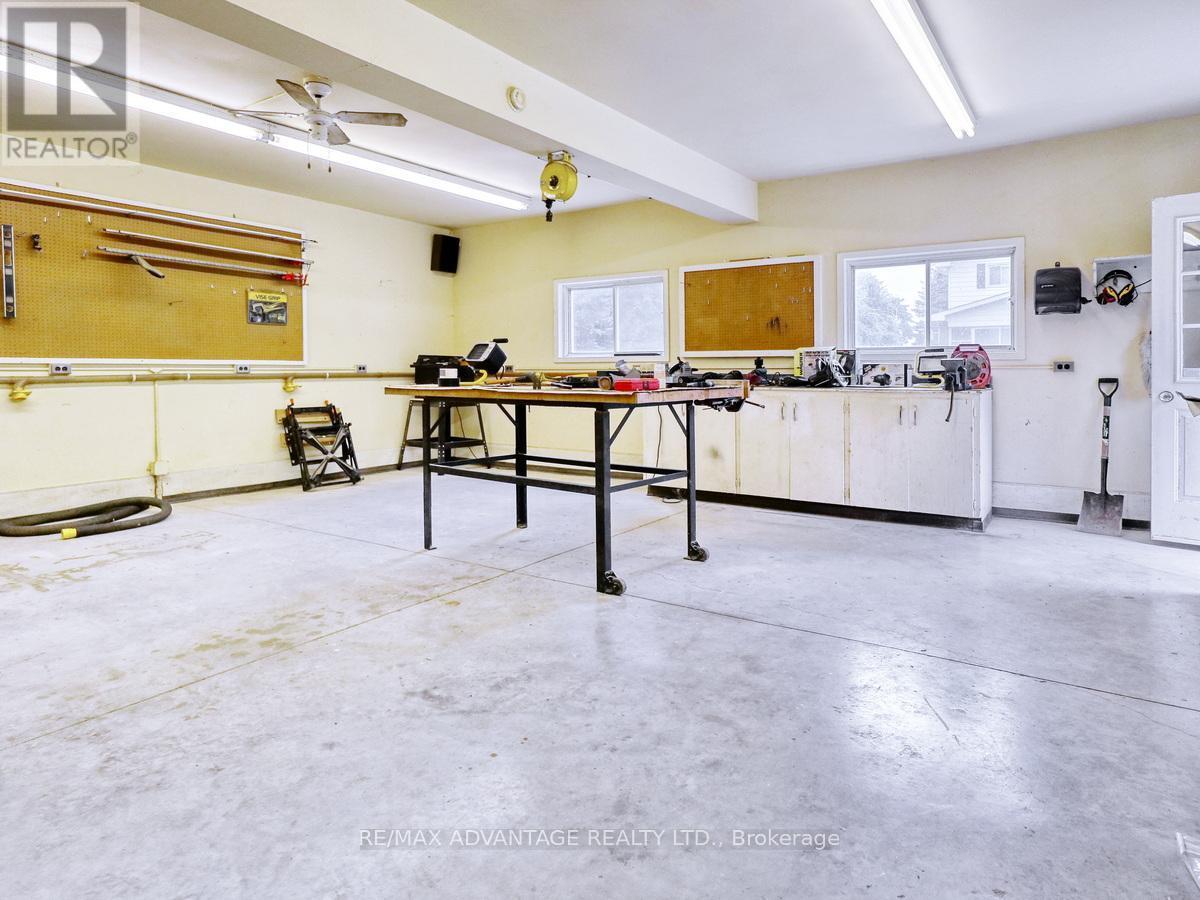 17248 Wyton Drive, Thames Centre, ON - Indoor Photo Showing Other Room