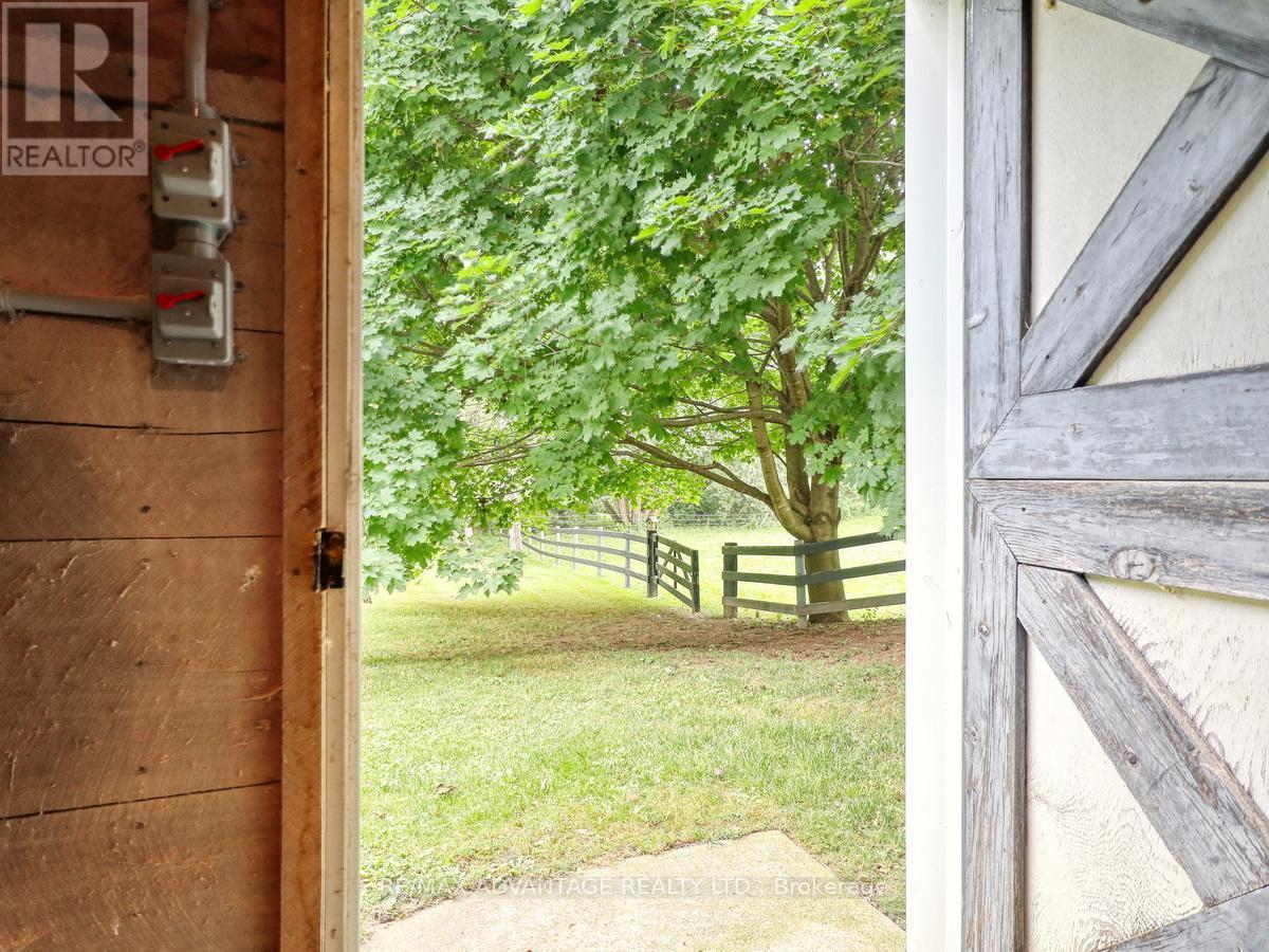 17248 Wyton Drive, Thames Centre, ON - Outdoor