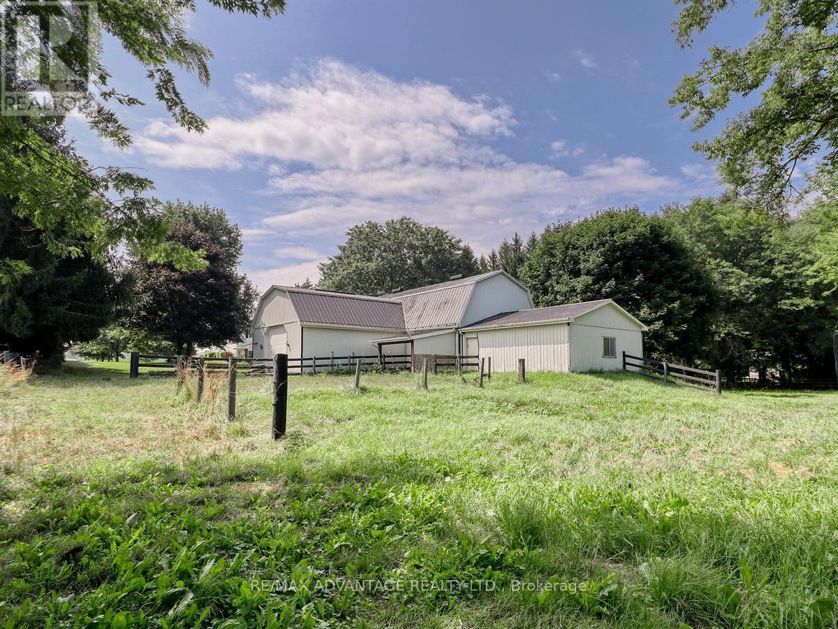 17248 Wyton Drive, Thames Centre, ON - Outdoor