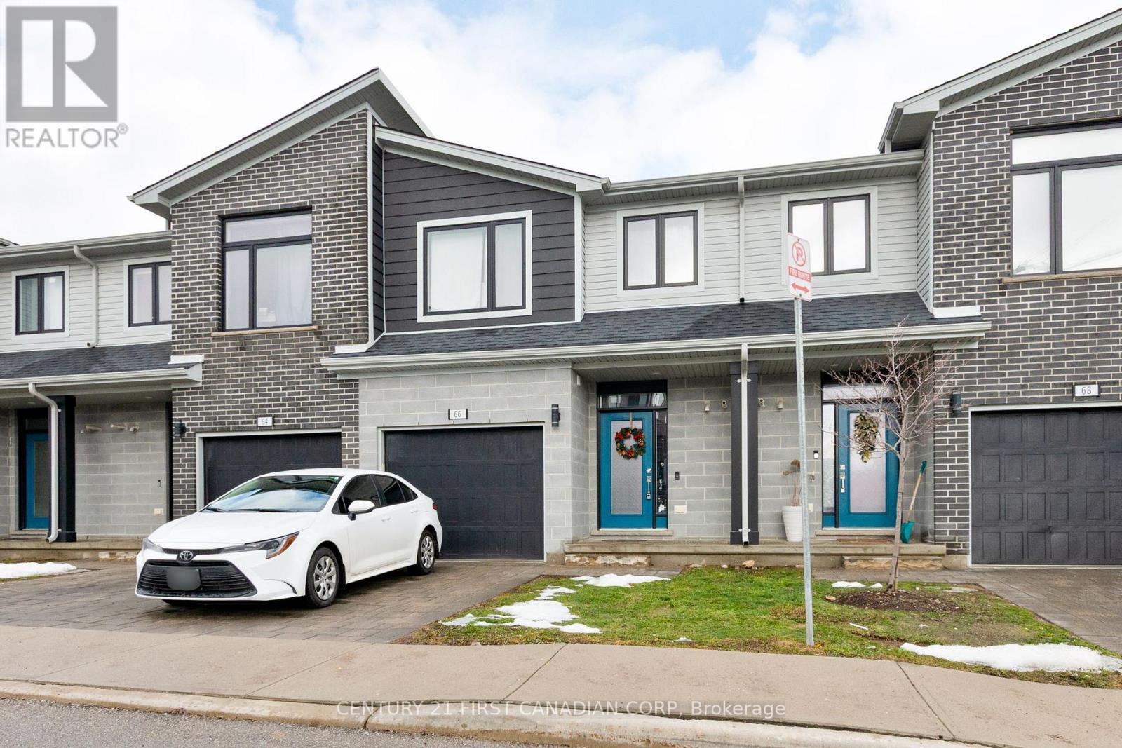 66 - 177 Edgevalley Road, London East (East D), ON - Outdoor With Facade