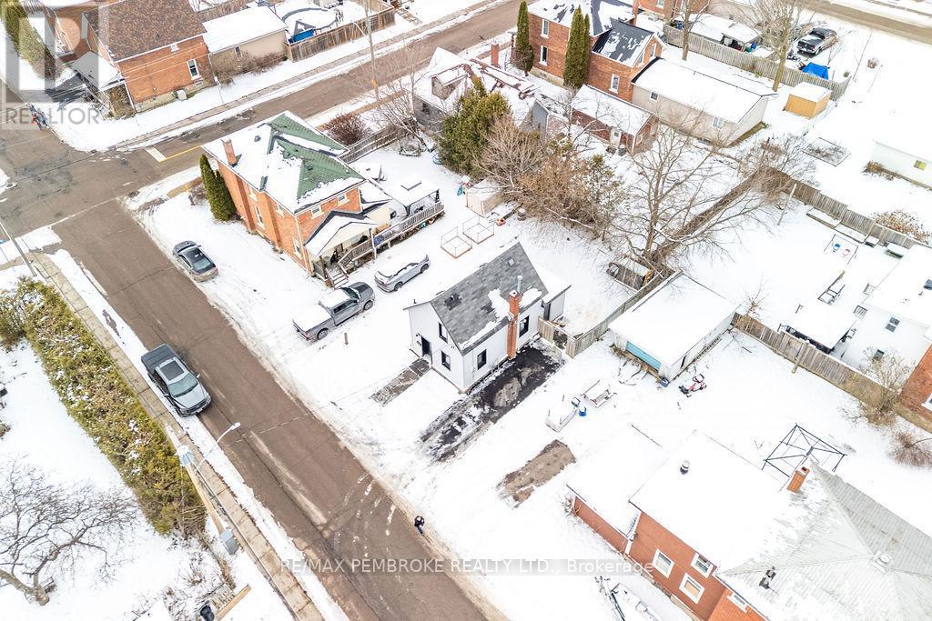 131 Patrick Avenue, Renfrew, ON -