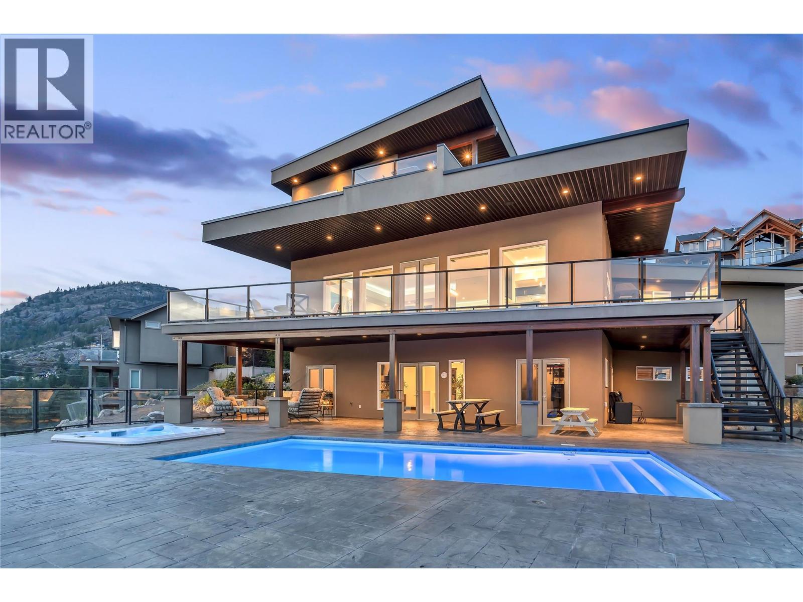 174 Vintage Boulevard, Okanagan Falls, BC - Outdoor With In Ground Pool