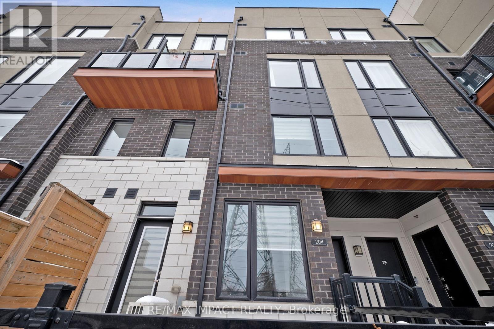 204 - 1555 Kingston Road, Pickering (Town Centre), ON - Outdoor With Exterior