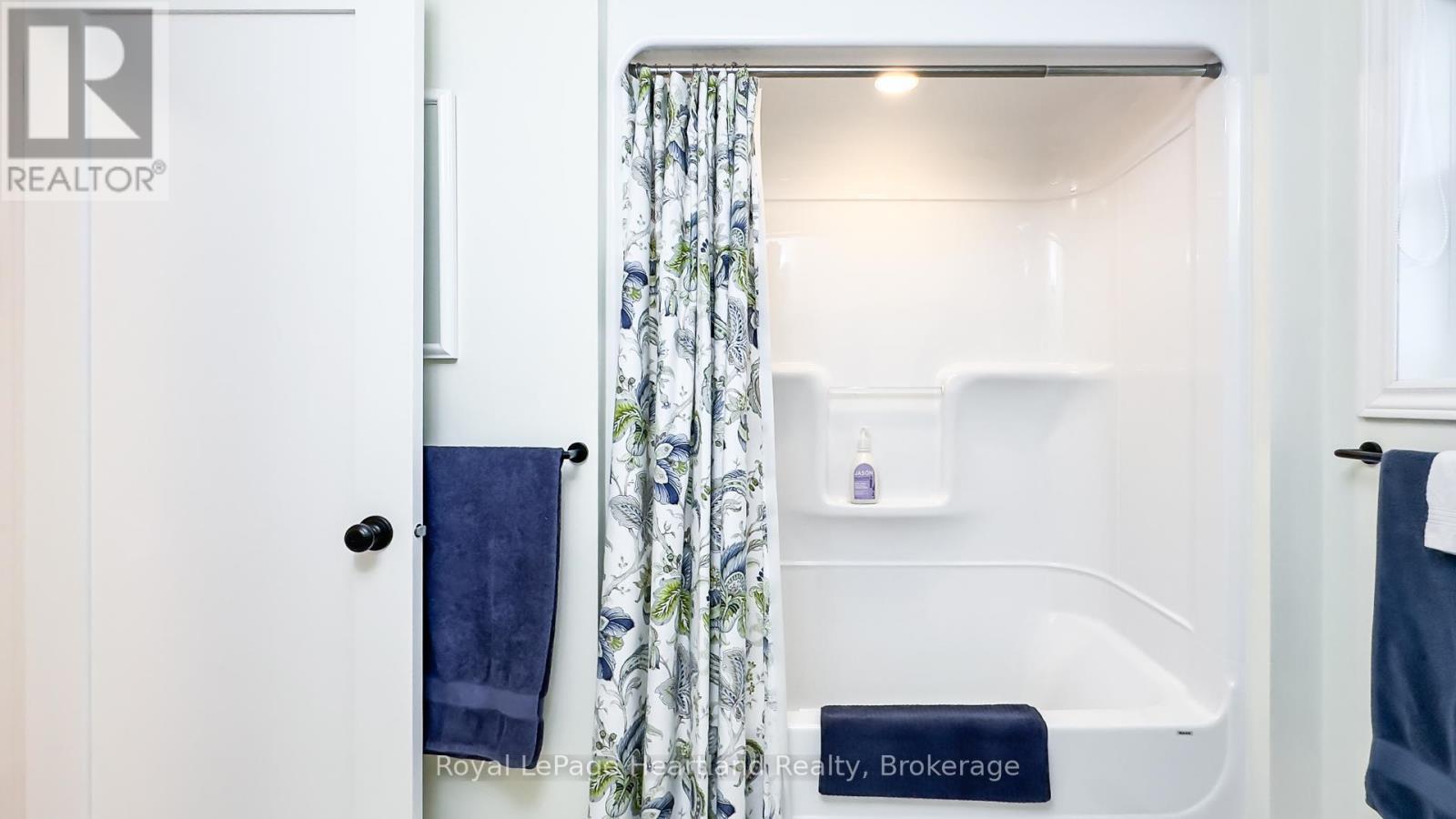 7 Cree Lane, Ashfield-Colborne-Wawanosh (Colborne Twp), ON - Indoor Photo Showing Bathroom
