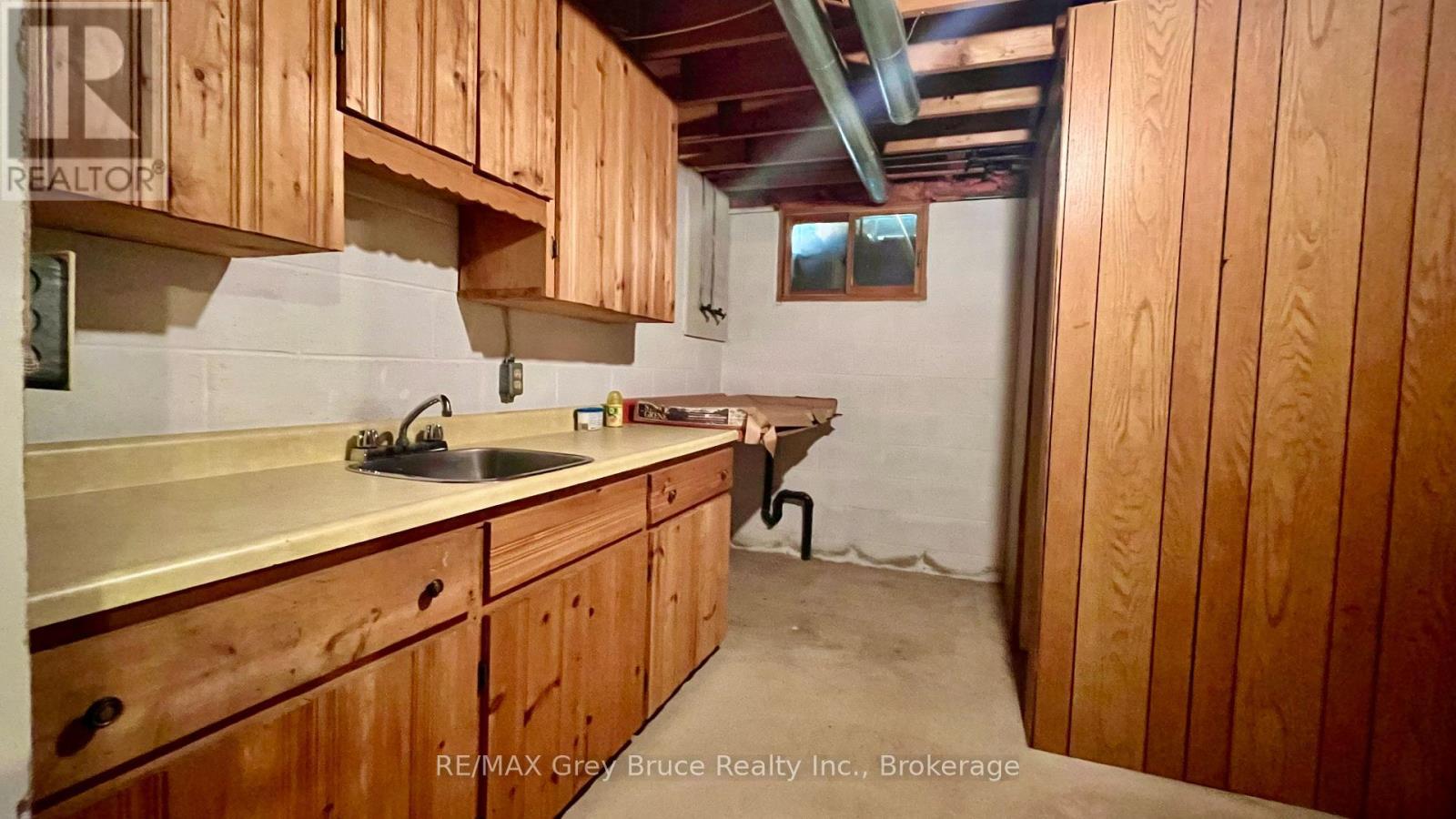 1069 7Th Avenue, Hanover, ON