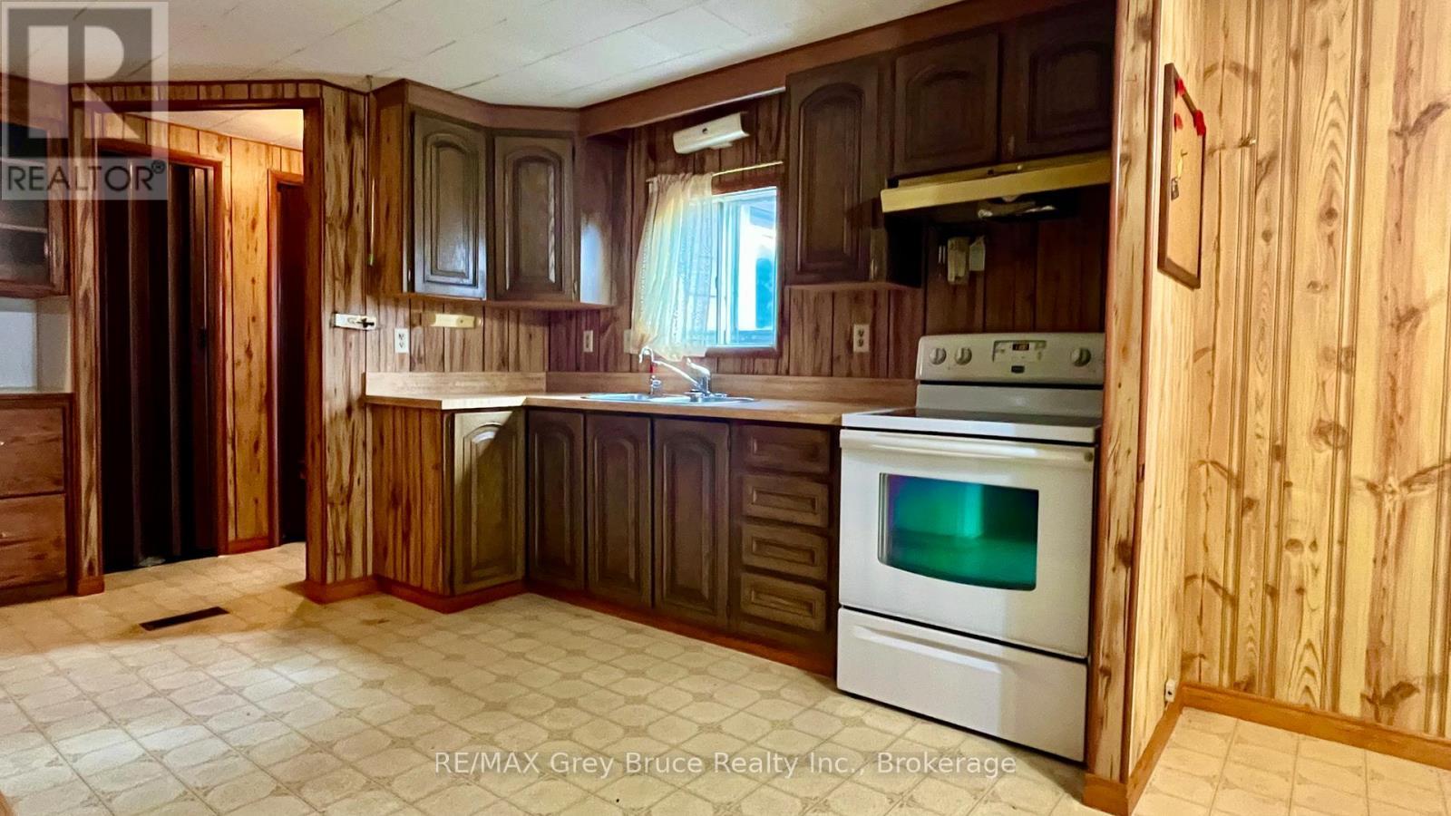 1069 7Th Avenue, Hanover, ON