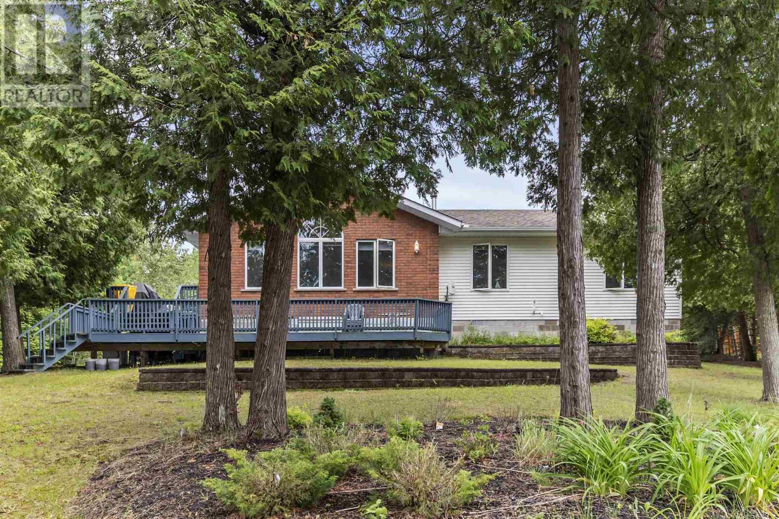 3804 Hamilton Dr, Hilton Beach, ON - Outdoor With Deck Patio Veranda