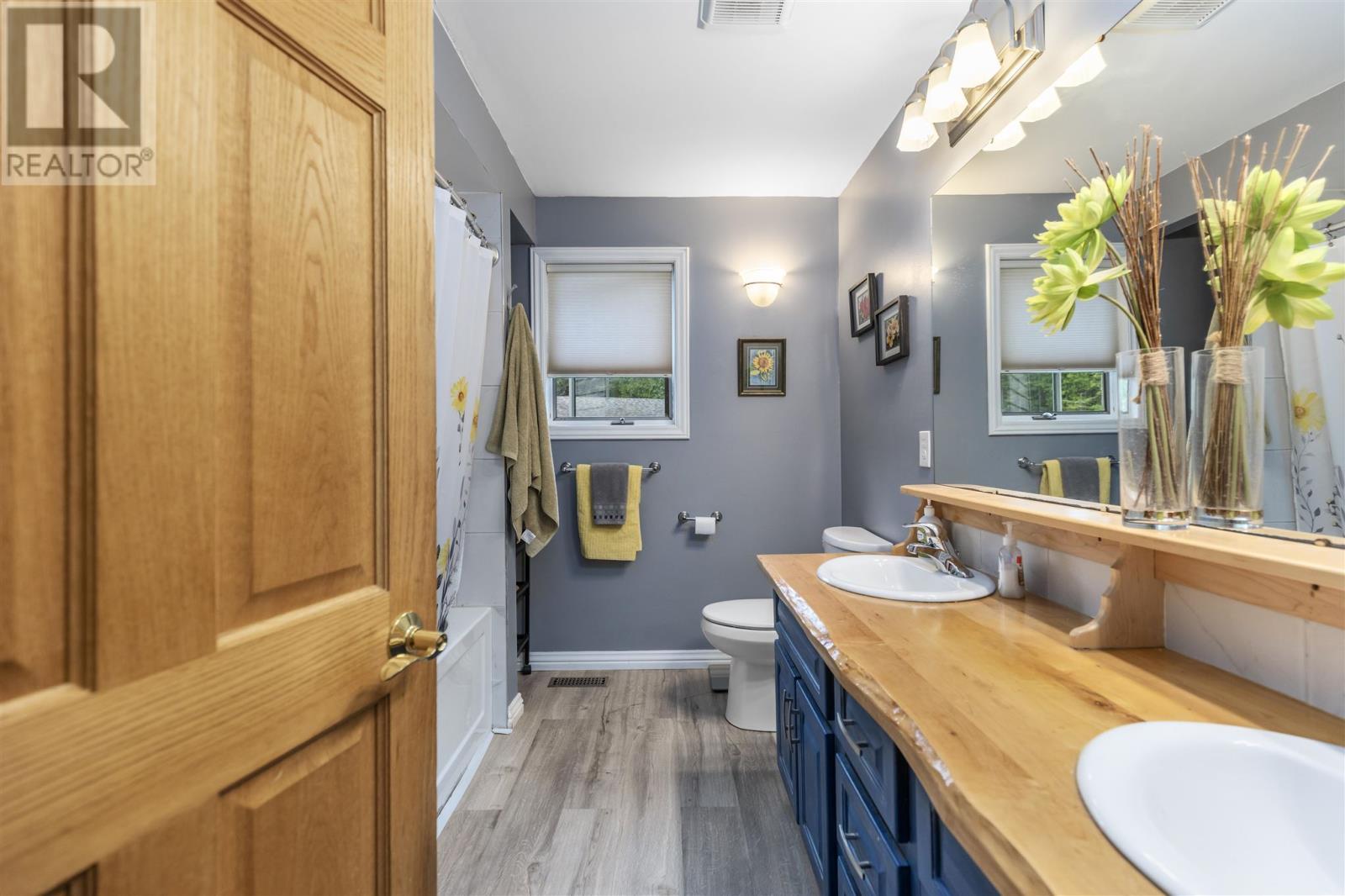 3804 Hamilton Dr, Hilton Beach, ON - Indoor Photo Showing Bathroom