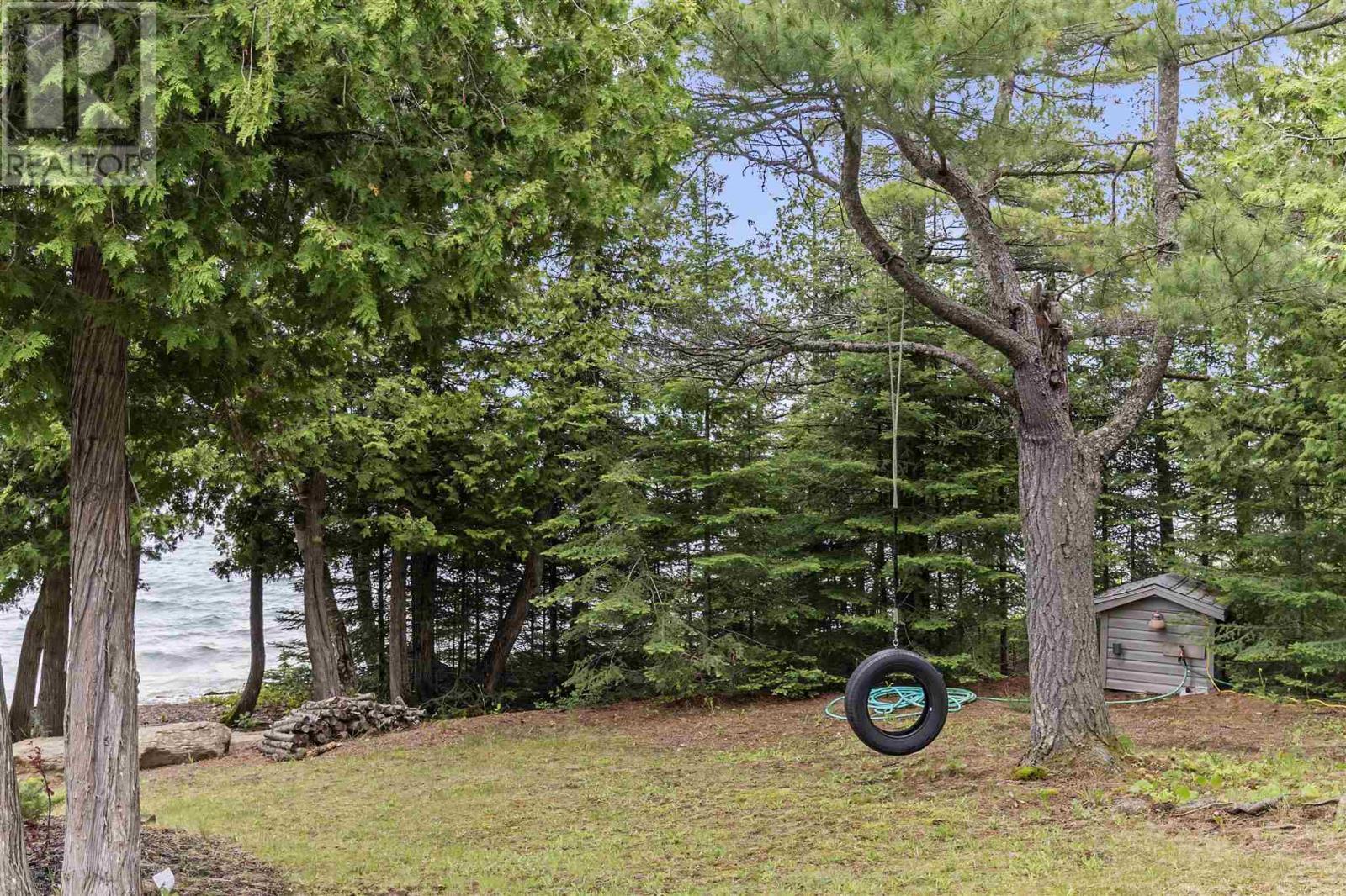 3804 Hamilton Dr, Hilton Beach, ON - Outdoor