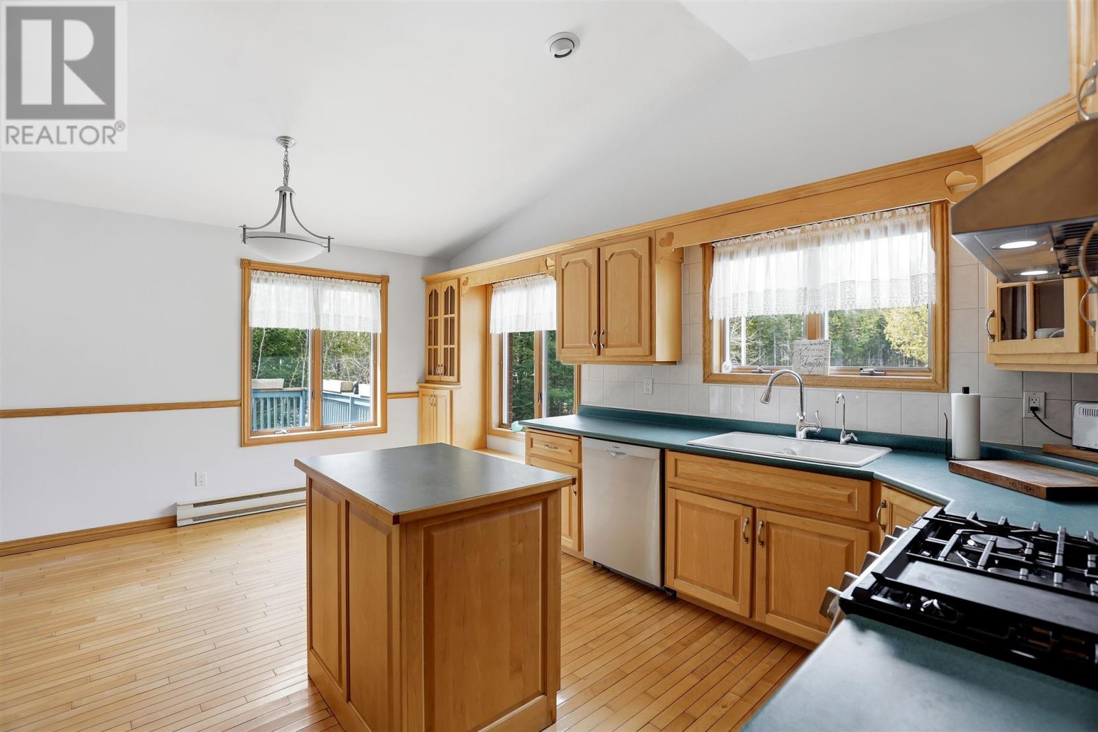 3804 Hamilton Dr, Hilton Beach, ON - Indoor Photo Showing Kitchen