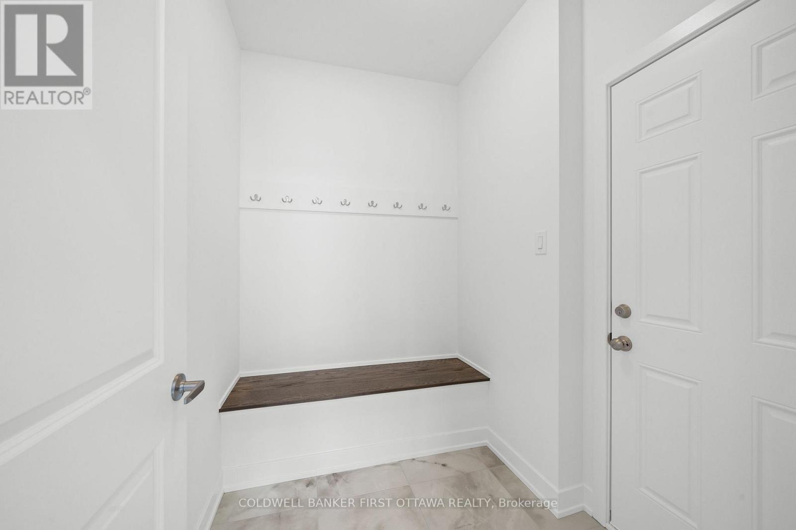 461 Shuttleworth Drive, Ottawa, ON - Indoor Photo Showing Other Room