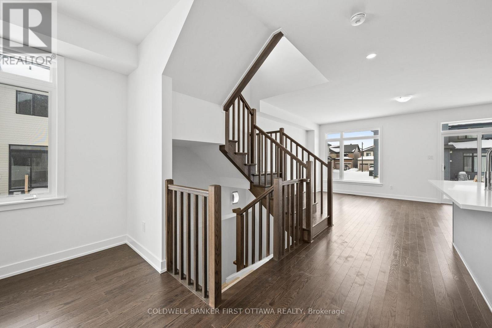 461 Shuttleworth Drive, Ottawa, ON - Indoor Photo Showing Other Room