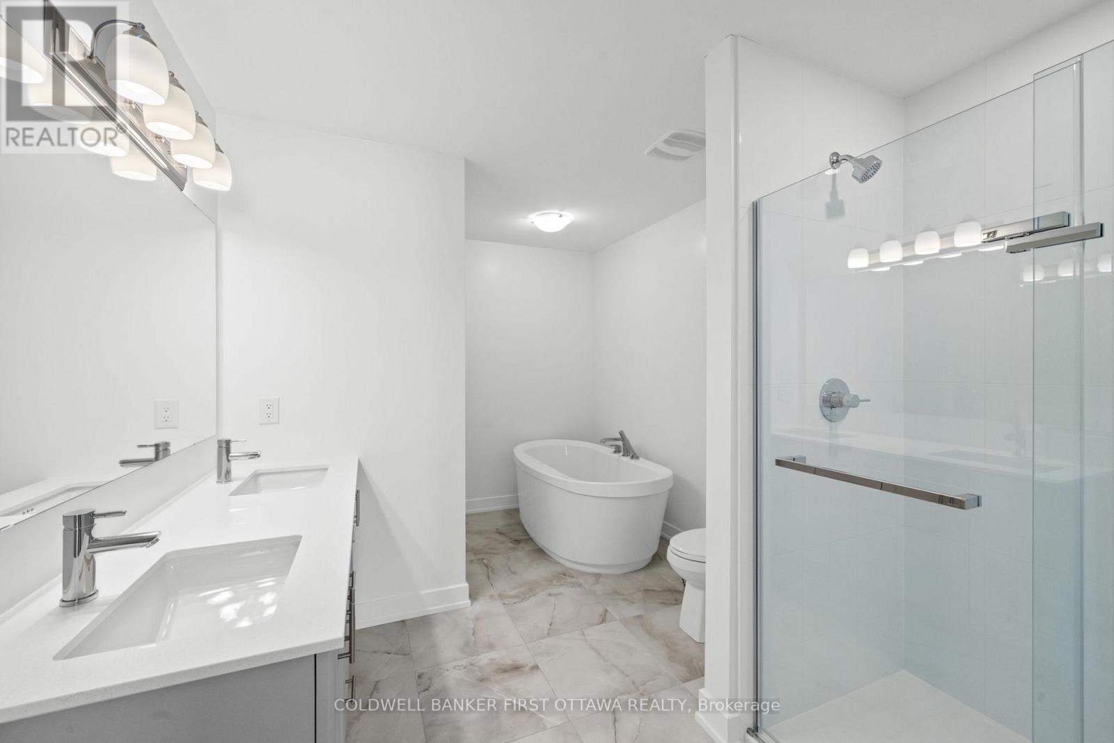 461 Shuttleworth Drive, Ottawa, ON - Indoor Photo Showing Bathroom
