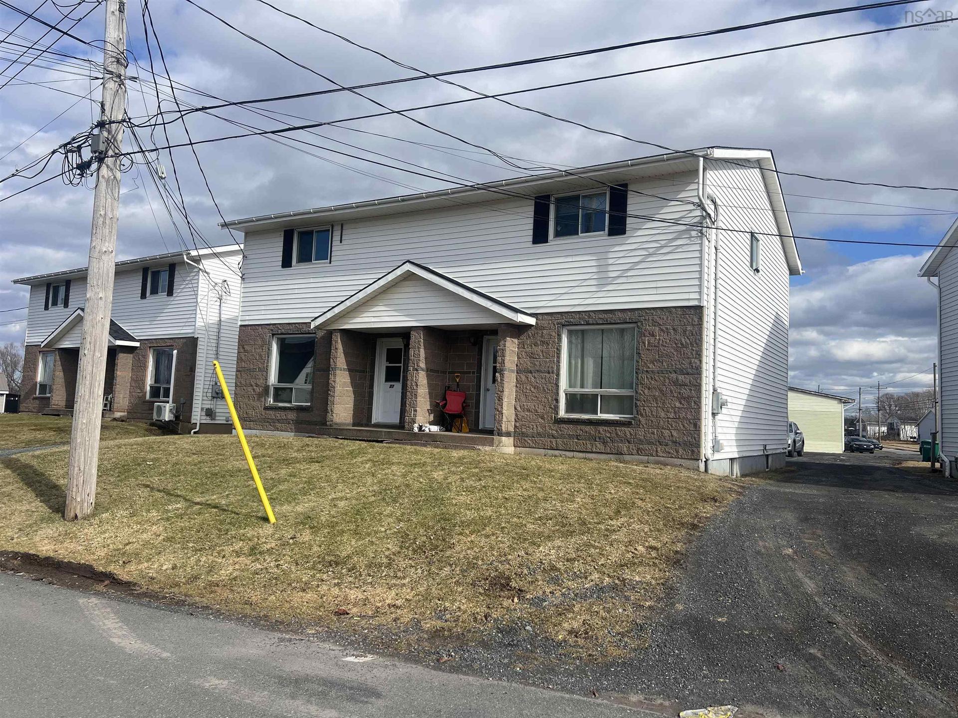 27/29 Browns Row, Stellarton, NS