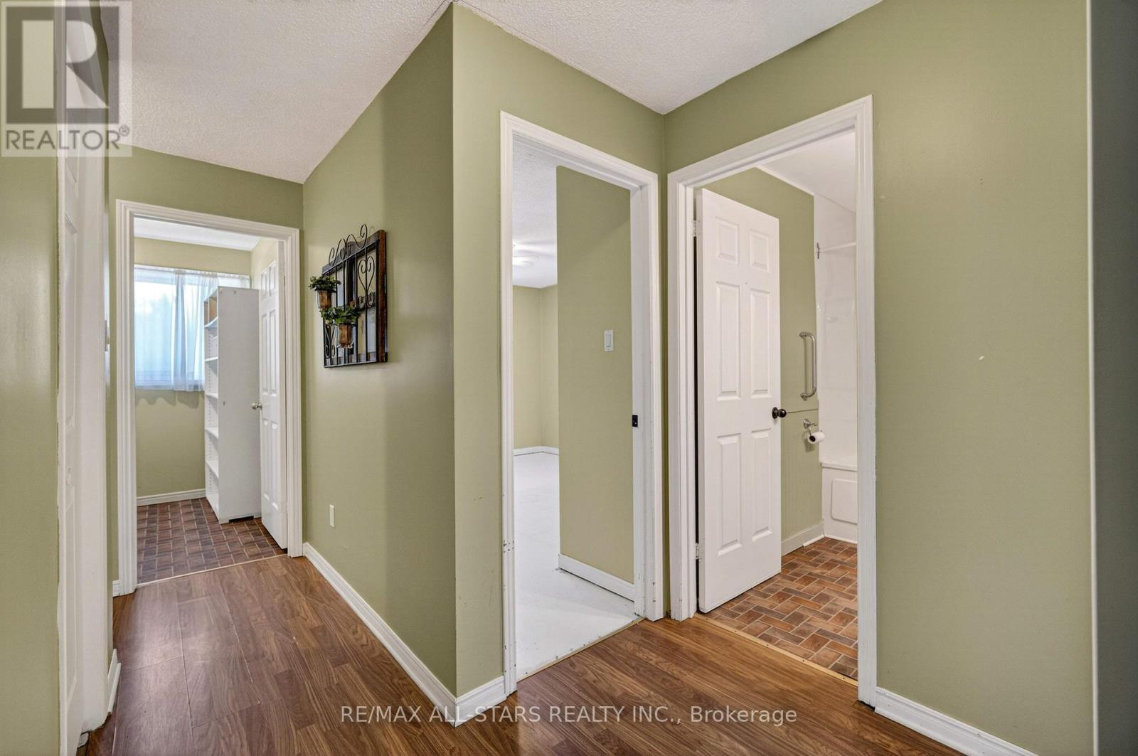 A - 105 Rita Crescent, Kawartha Lakes (Omemee), ON - Indoor Photo Showing Other Room