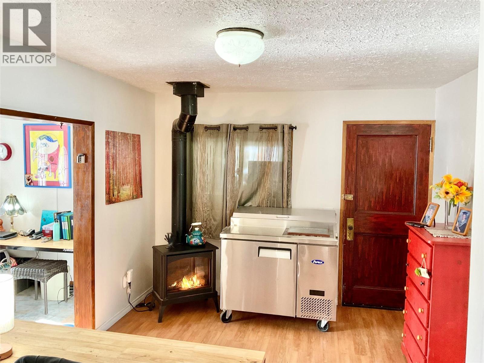 601 Government Avenue N, Greenwood, BC - Indoor