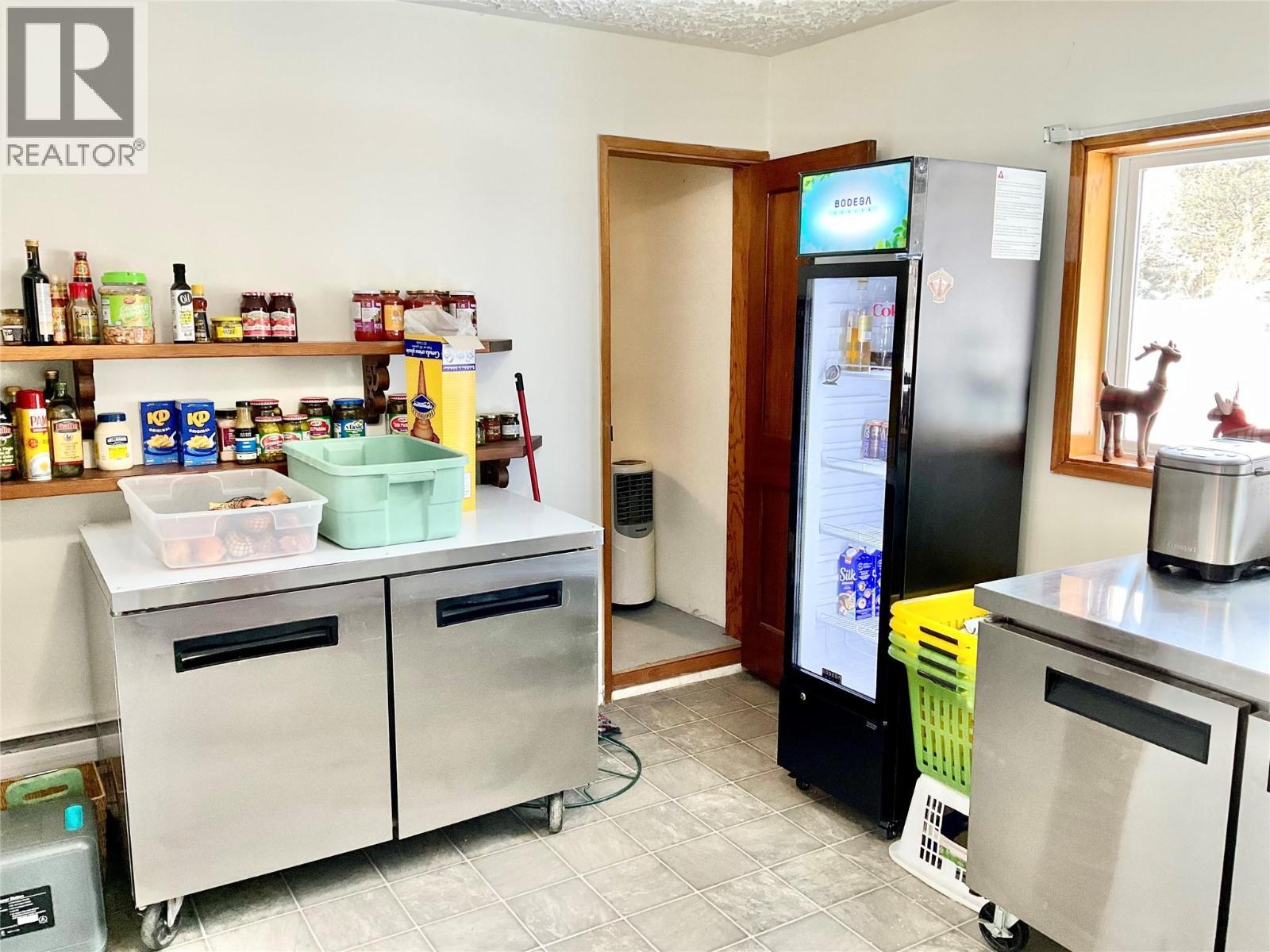 601 Government Avenue N, Greenwood, BC - Indoor