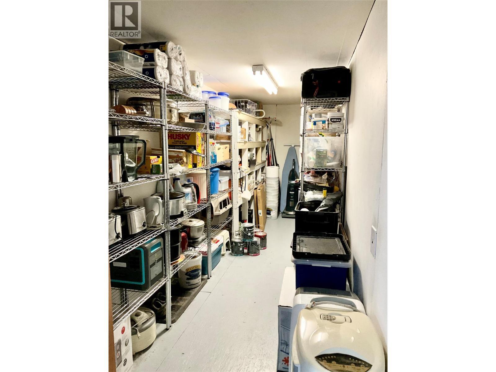 601 Government Avenue N, Greenwood, BC - Indoor