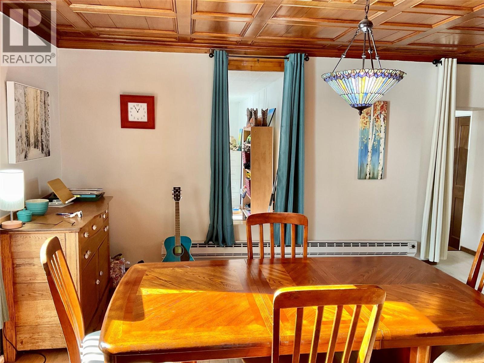 601 Government Avenue N, Greenwood, BC - Indoor Photo Showing Dining Room
