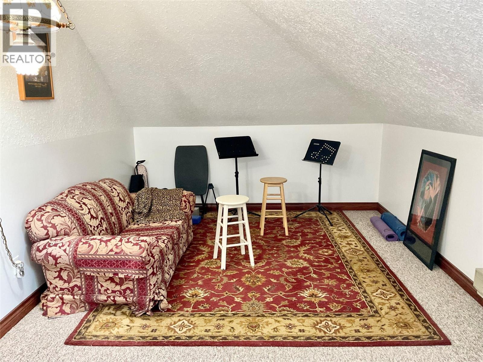 601 Government Avenue N, Greenwood, BC - Indoor