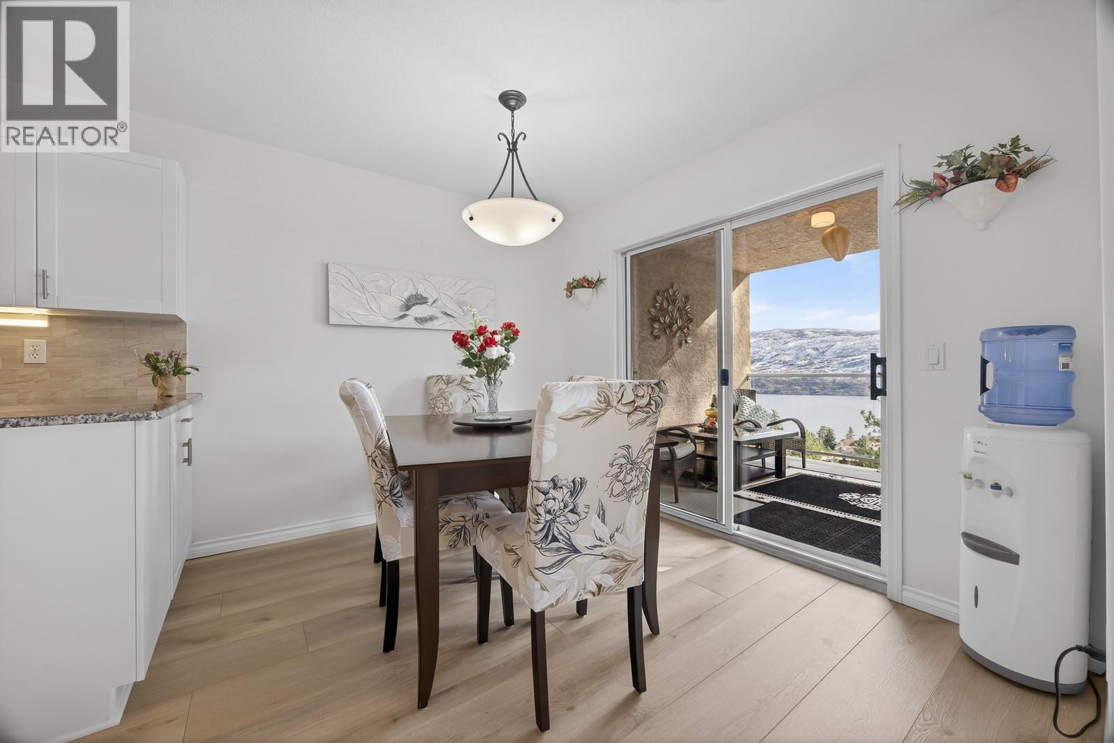 4630 Ponderosa Drive Unit# 112, Peachland, BC - Indoor Photo Showing Dining Room