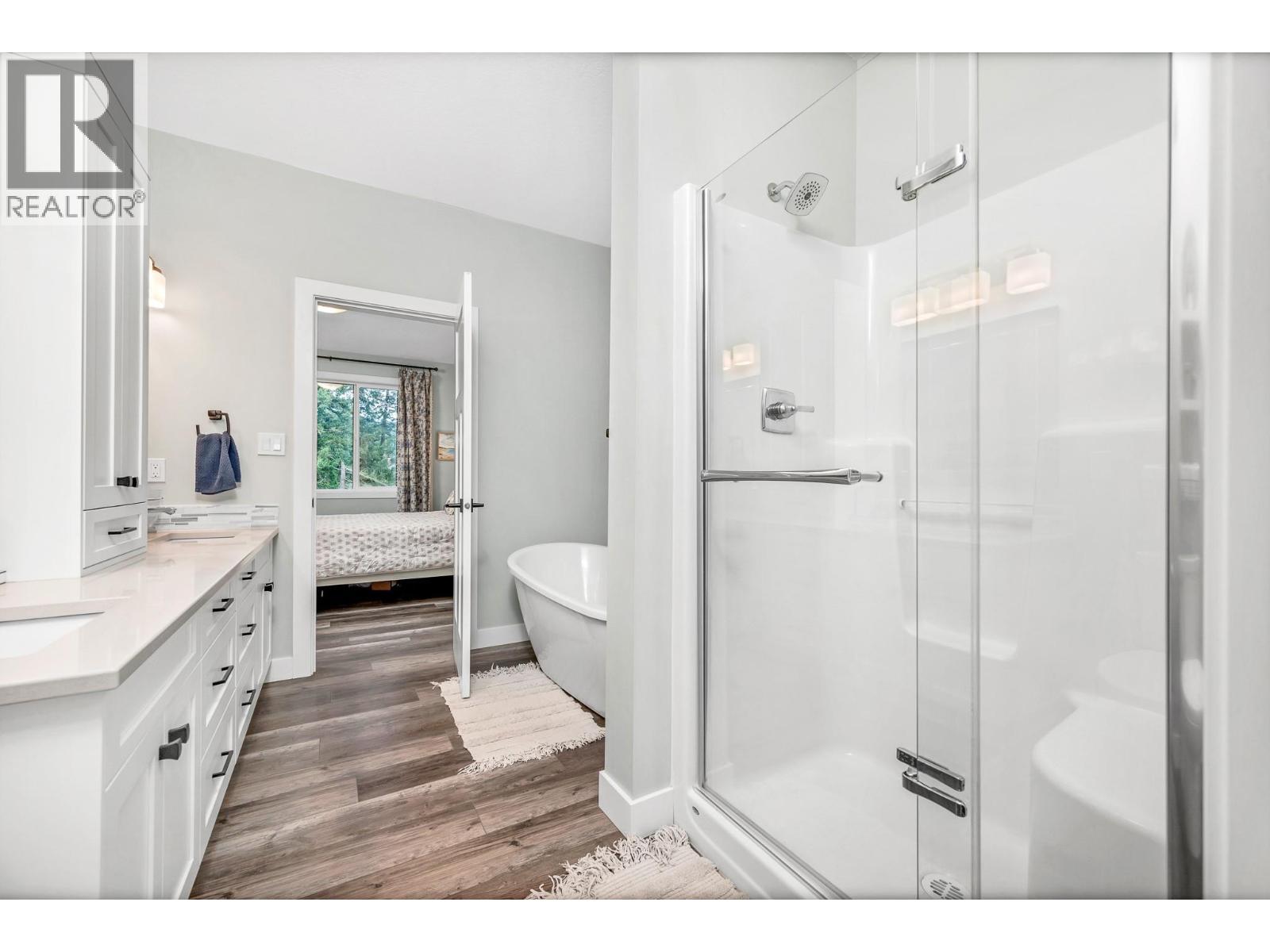 2741 Golf Course Drive, Blind Bay, BC - Indoor Photo Showing Bathroom