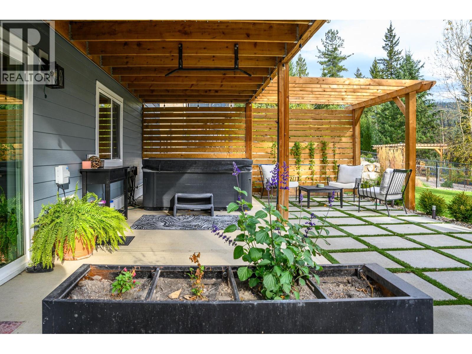 2741 Golf Course Drive, Blind Bay, BC - Outdoor With Deck Patio Veranda With Exterior