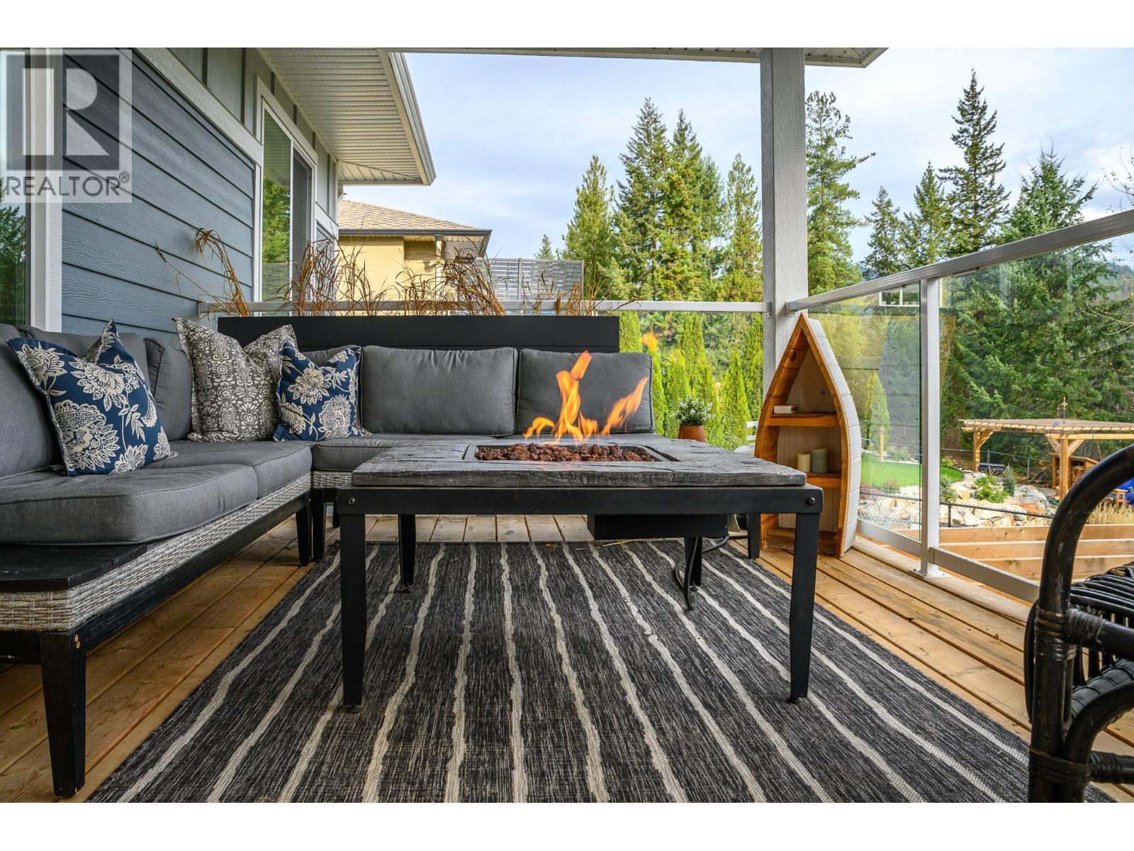 2741 Golf Course Drive, Blind Bay, BC - Outdoor With Deck Patio Veranda With Exterior
